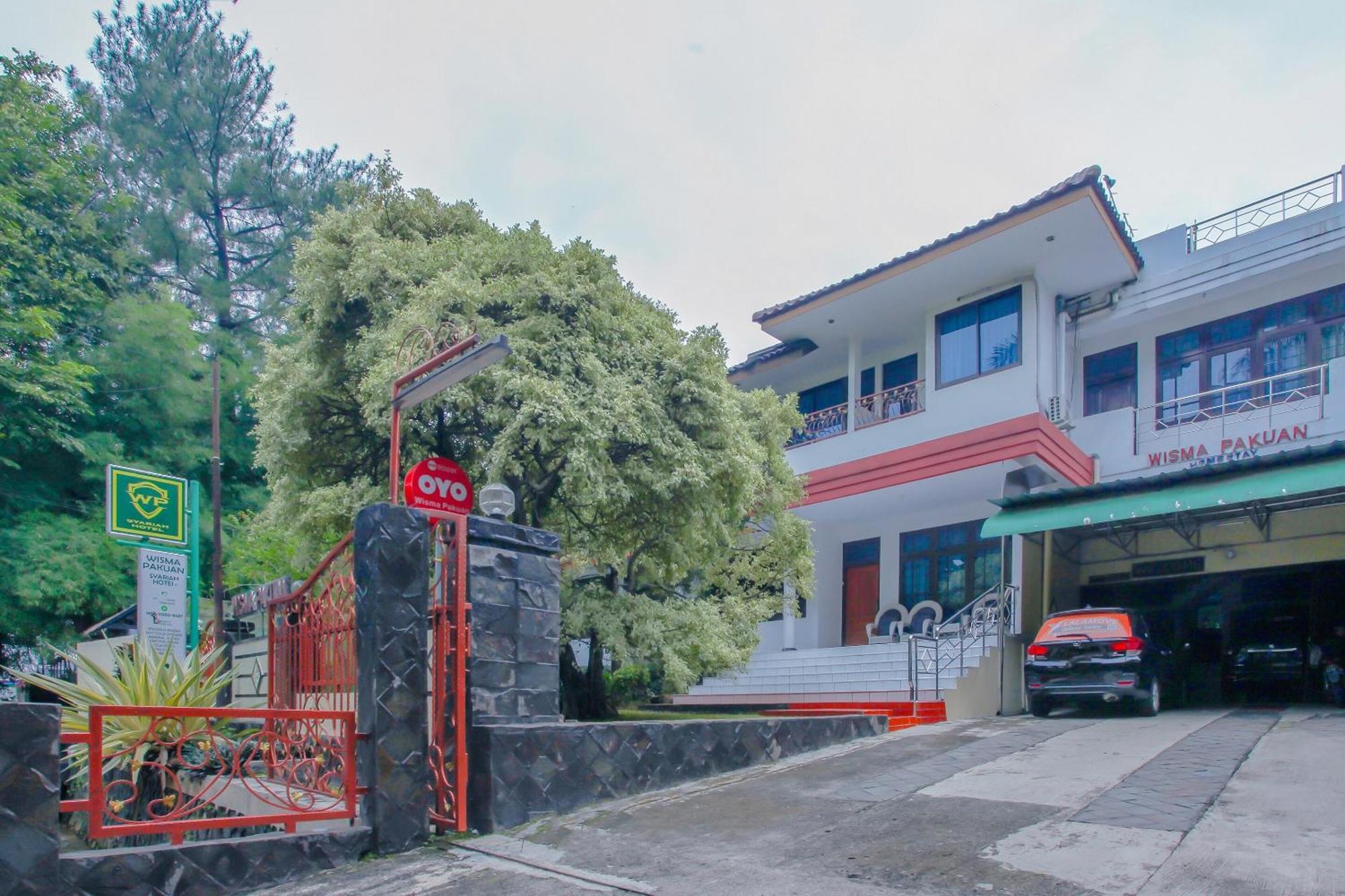 Oyo Life 90091 Wisma Pakuan Syariah Богор Екстер'єр фото